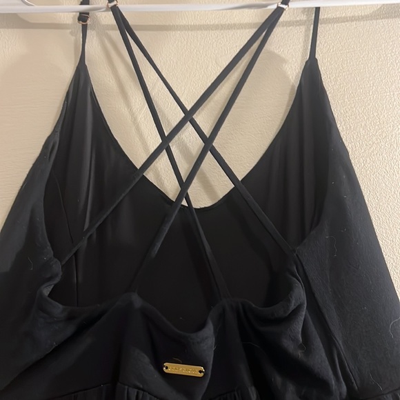 Black spaghetti strap double cross dress - Picture 9 of 10